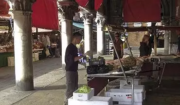 Illustration de Le Marché aux poissons