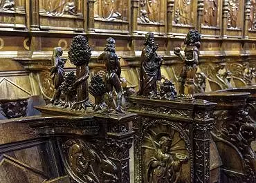 Illustration de Adam et Eve (de dos) / Sainte Lucie (en bas) / la tentation au désert (en haut)