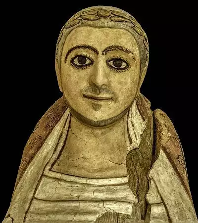 Illustration de masques funéraires de momies