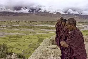 Illustration de moines au Ladakh