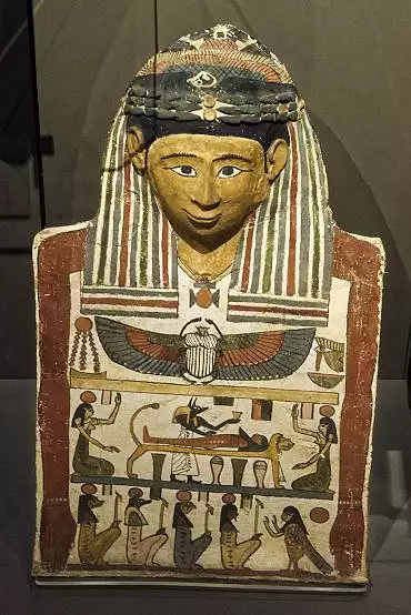 Illustration de masque de momie avec scène de momification sur l'abdomen. Epoque ptolémaïque (vers 300 av.J.-C.)