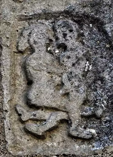 Illustration de étreinte en X (vers 1040)) / Melle (17) Saint Savinien