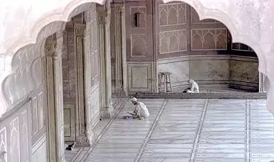 Illustration de Inde, l'Âme investie