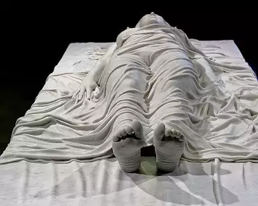 Illustration de Dead Woman