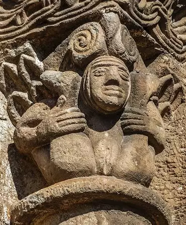 Illustration de femme à la coiffe / Cervatos (ES)