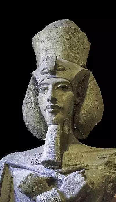Illustration de Akhénaton au musée du Caire
