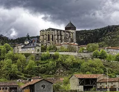 Illustration de Saint-Bertrand-de-Comminges