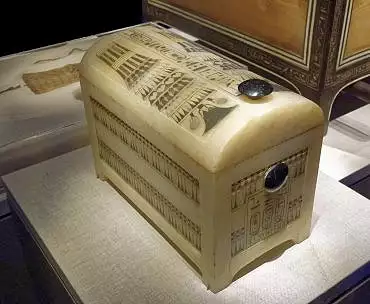 Illustration de Coffret (calcite)