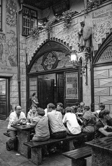Illustration de Brasserie à Prague