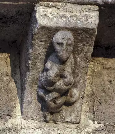 Illustration de mère allaitant le serpent / Santillana del mar (ES)