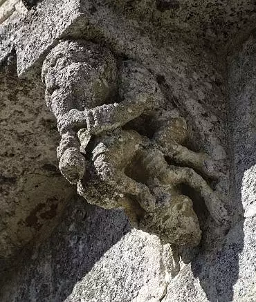 Illustration de musicien et acrobate / Courpiac (33)