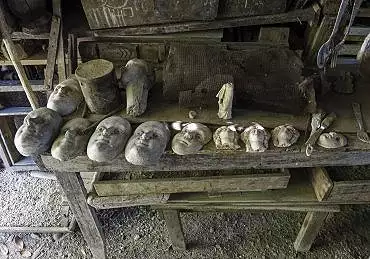 Illustration de l'atelier de Gabriel Albert / réserve de visages