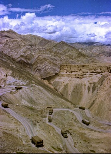 route entre le Ladakh et le Cachemire